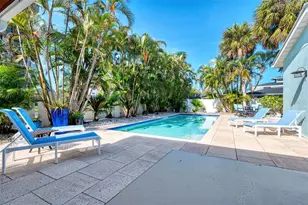 5628 Cape Leyte Dr, Sarasota, FL 34242 - Photo 4