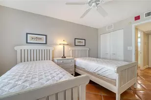 800 Benjamin Franklin Dr, Sarasota, FL 34236 - Photo 24