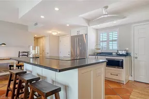 800 Benjamin Franklin Dr, Sarasota, FL 34236 - Photo 12
