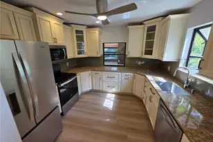 7518 4th Ave W, Bradenton, FL 34209 - Photo 4