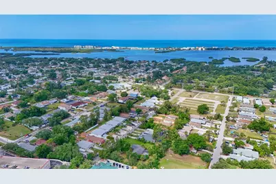 1971 Debbie Street, Sarasota, FL 34231 - Photo 36