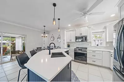 5940 Driftwood Avenue #15, Sarasota, FL 34231 - Photo 10
