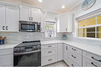 5940 Driftwood Avenue #15, Sarasota, FL 34231 - Photo 20