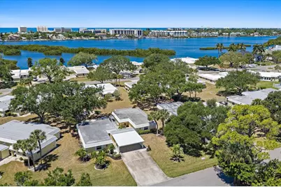 5940 Driftwood Avenue #15, Sarasota, FL 34231 - Photo 8