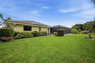 450 Rubens Dr E, Nokomis, FL 34275 - Photo 24