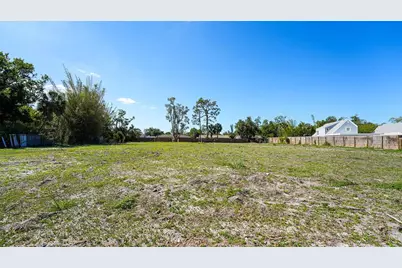 2424 Ashton Road, Sarasota, FL 34231 - Photo 6