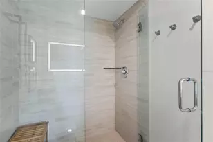 3330 Gulf of Mexico Dr, Longboat Key, FL 34228 - Photo 18