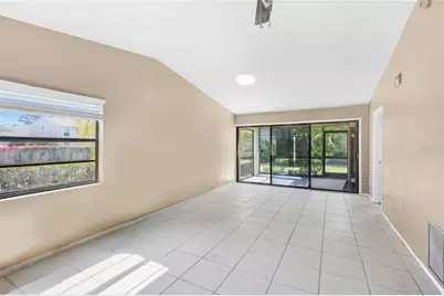 5683 Summerside Lane #25A, Sarasota, FL 34231 - Photo 6