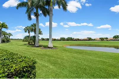 7913 Heritage Grand Place, Bradenton, FL 34212 - Photo 6