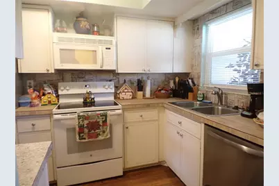 670 Park Circle, Bradenton, FL 34207 - Photo 18