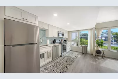 1100 Imperial Drive #108, Sarasota, FL 34236 - Photo 4