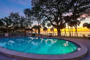1100 Imperial Dr, Sarasota, FL 34236 - Photo 26