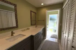 1883 Riviera Cir, Sarasota, FL 34232 - Photo 18