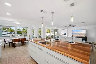 617 Dundee Ln, Holmes Beach, FL 34217 - Photo 16