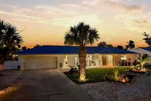 617 Dundee Ln, Holmes Beach, FL 34217 - Photo 2