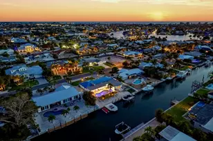 617 Dundee Ln, Holmes Beach, FL 34217 - Photo 50