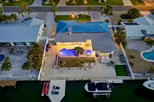 617 Dundee Ln, Holmes Beach, FL 34217 - Photo 38