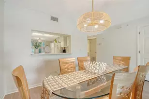 9330 Clubside Cir, Sarasota, FL 34238 - Photo 18
