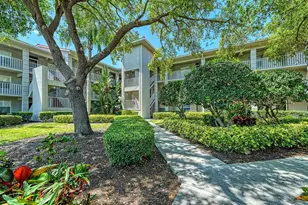 9330 Clubside Cir, Sarasota, FL 34238 - Photo 4