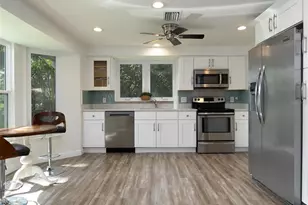 3140 Bay Shore Rd, Sarasota, FL 34234 - Photo 12