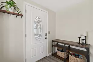 4034 S Lockwood Ridge Rd, Sarasota, FL 34231 - Photo 2