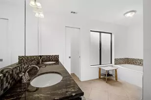 6660 Schooner Bay Cir, Sarasota, FL 34231 - Photo 16