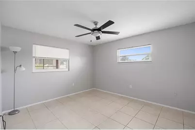 2802 Swifton Drive #V102, Sarasota, FL 34231 - Photo 10