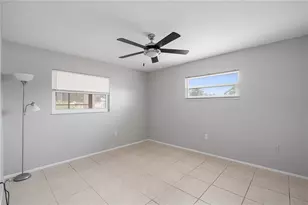 2802 Swifton Dr, Sarasota, FL 34231 - Photo 10