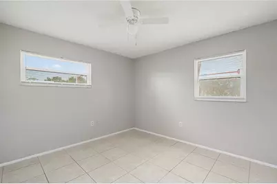 2802 Swifton Drive #V102, Sarasota, FL 34231 - Photo 16