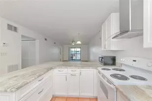 6033 34th Street W, Bradenton, FL 34210 - Photo 8