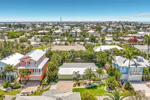 307 68th, Holmes Beach, FL 34217 - Photo 8