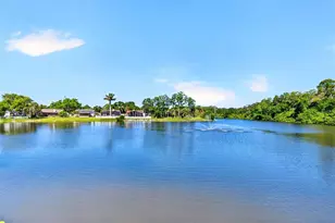 549 Longwood Cir, Oldsmar, FL 34677 - Photo 78