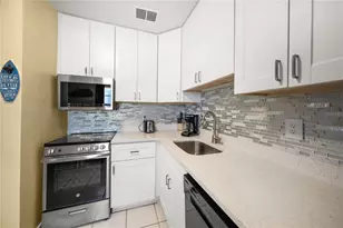 2037 and 2039 Jo An Dr, Sarasota, FL 34231 - Photo 14