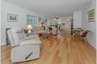 101 Park Boulevard S #106, Venice, FL 34285 - Photo 10