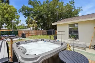 6308 5th St W, Bradenton, FL 34207 - Photo 38