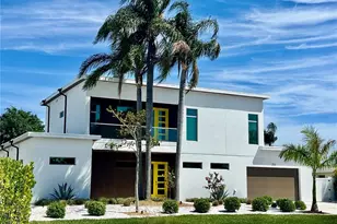 2532 Fruit Tree Dr, Sarasota, FL 34239 - Photo 1