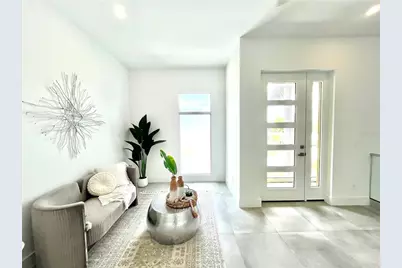 2532 Fruit Tree Drive, Sarasota, FL 34239 - Photo 32