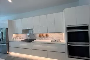 2532 Fruit Tree Dr, Sarasota, FL 34239 - Photo 12