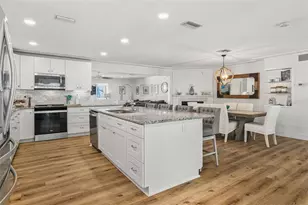 2215 Hibiscus St, Sarasota, FL 34239 - Photo 14