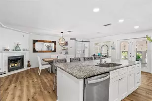 2215 Hibiscus St, Sarasota, FL 34239 - Photo 18