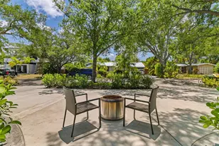 2215 Hibiscus St, Sarasota, FL 34239 - Photo 6