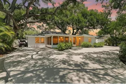 2215 Hibiscus Street, Sarasota, FL 34239 - Photo 70