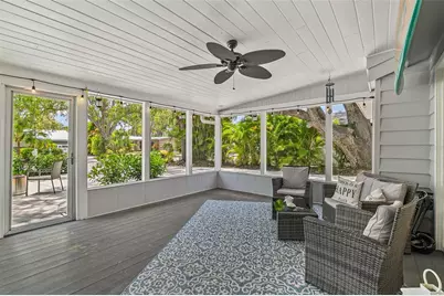 2215 Hibiscus Street, Sarasota, FL 34239 - Photo 8