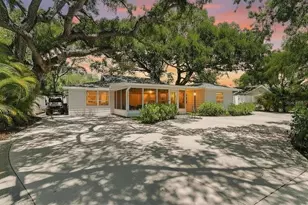2215 Hibiscus St, Sarasota, FL 34239 - Photo 1