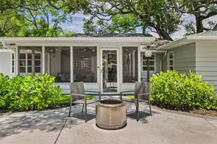 2215 Hibiscus St, Sarasota, FL 34239 - Photo 6