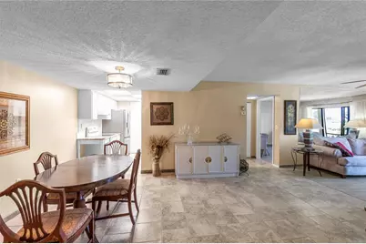 4119 61st Avenue Terrace W #102, Bradenton, FL 34210 - Photo 2