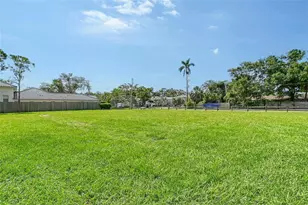 1738 Siesta Dr, Sarasota, FL 34239 - Photo 62