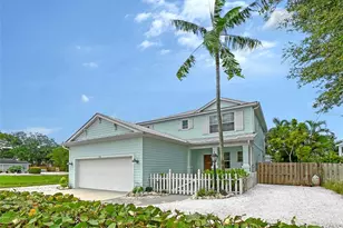1738 Siesta Dr, Sarasota, FL 34239 - Photo 2