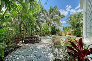 1738 Siesta Dr, Sarasota, FL 34239 - Photo 42