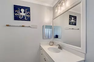 1738 Siesta Dr, Sarasota, FL 34239 - Photo 32